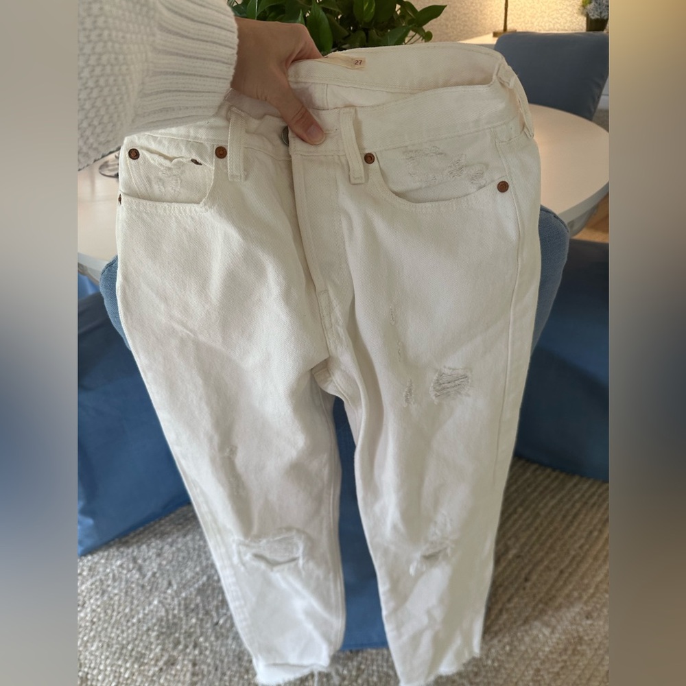 Levi's Women's Cream Straight Leg Jeans